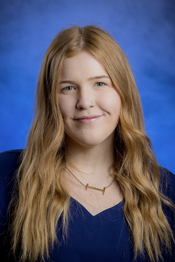 Isabel Burton Headshot